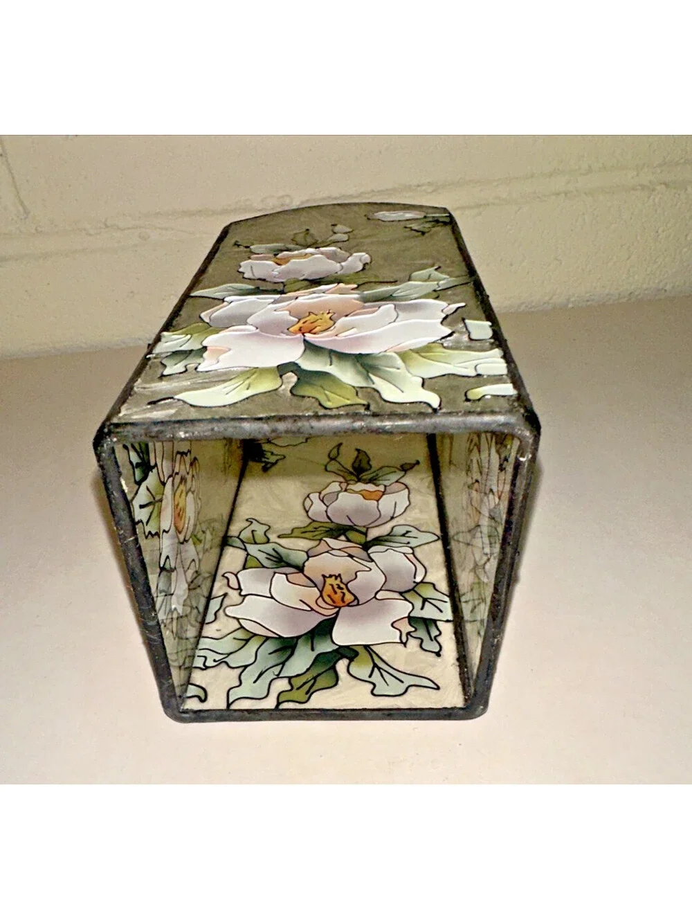 Tiffany Style Victorian Lamp Shade Candle Cover Stained Glass Magnolia Flowers